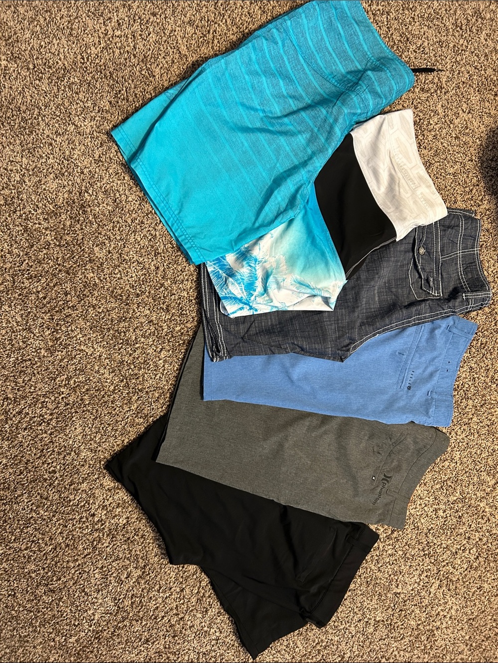 Men’s size 36 shorts and pants-